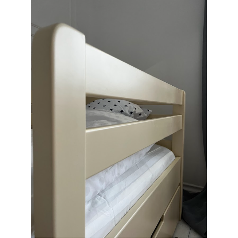 Pat copii lemn masiv cu sertar pe roți Goydalka AURORA 160x80 cm, bej