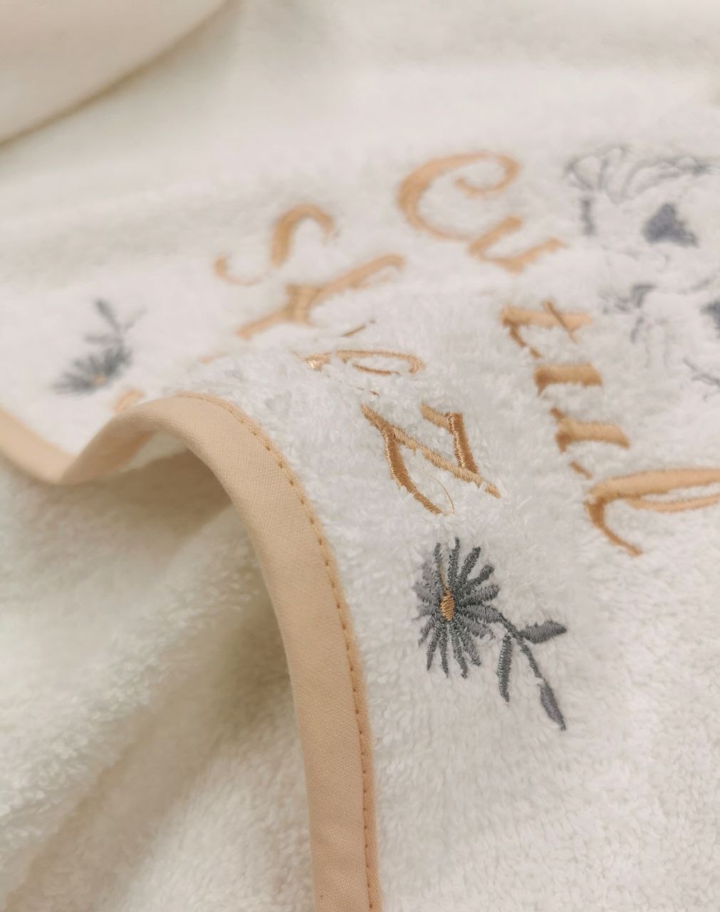 Prosop botez cu porumbei