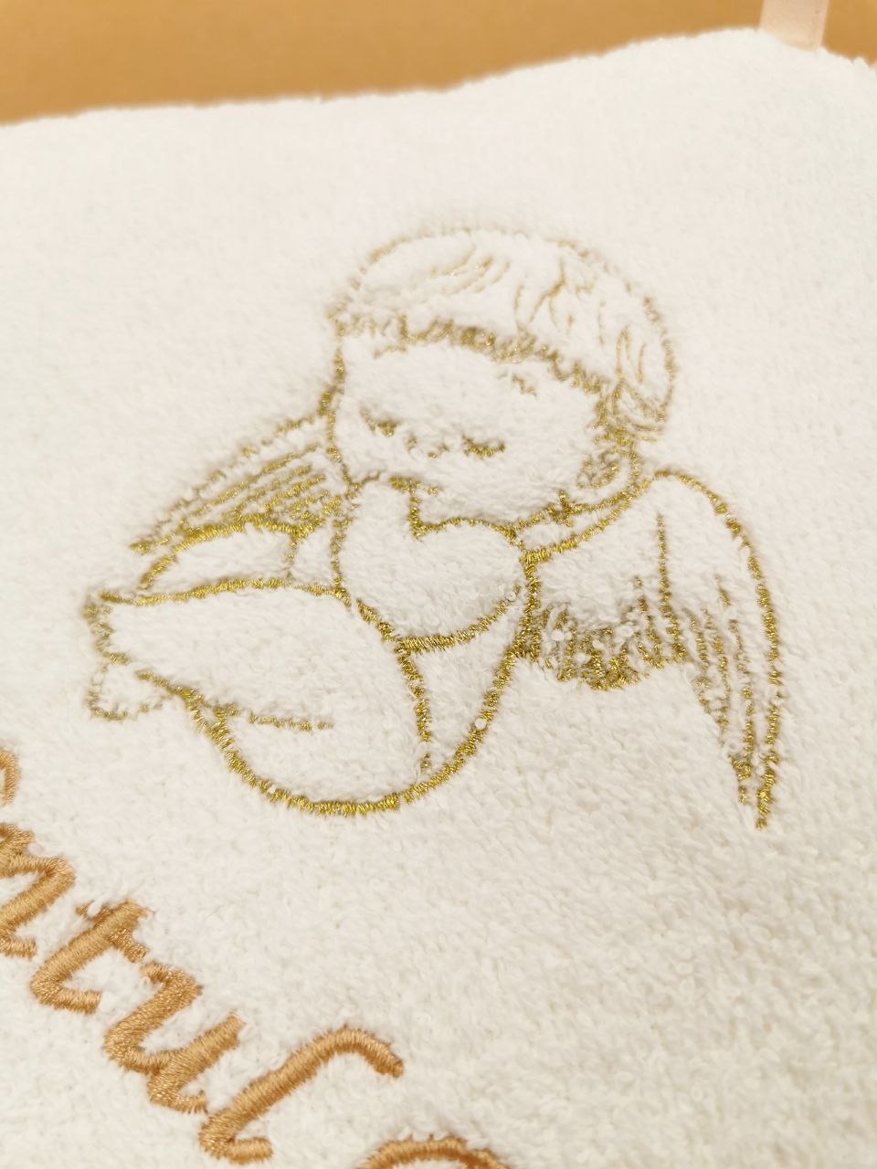 Prosop colț botez îngeraș, din bumbac natural, 95x95 cm, cu colț din mahra.