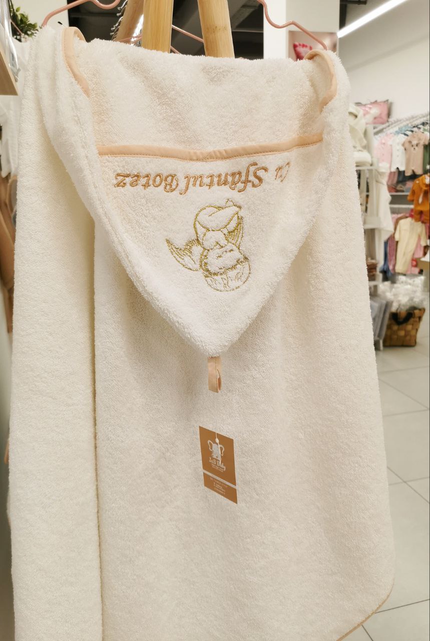 Prosop colț botez îngeraș, din bumbac natural, 95x95 cm, cu colț din mahra.