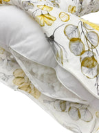 Perna Pentru Gravide U-Shape – Floral Gri/Galben Pe Alb, Muselină, 150 cm