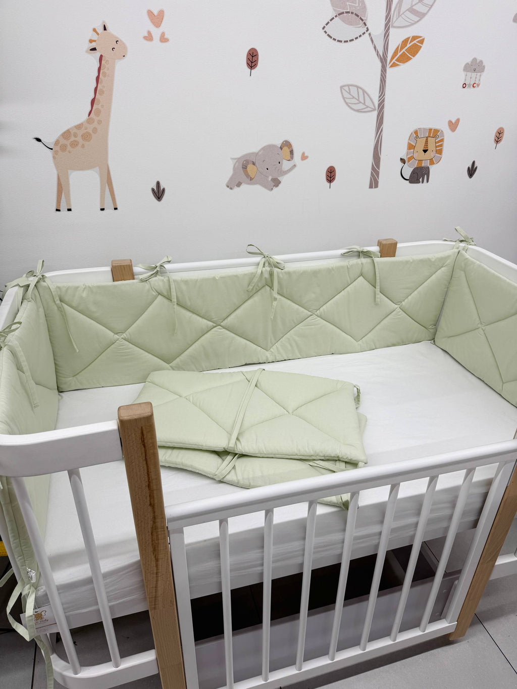 Apărătoare adorabile culoarea fistic 120/60cm