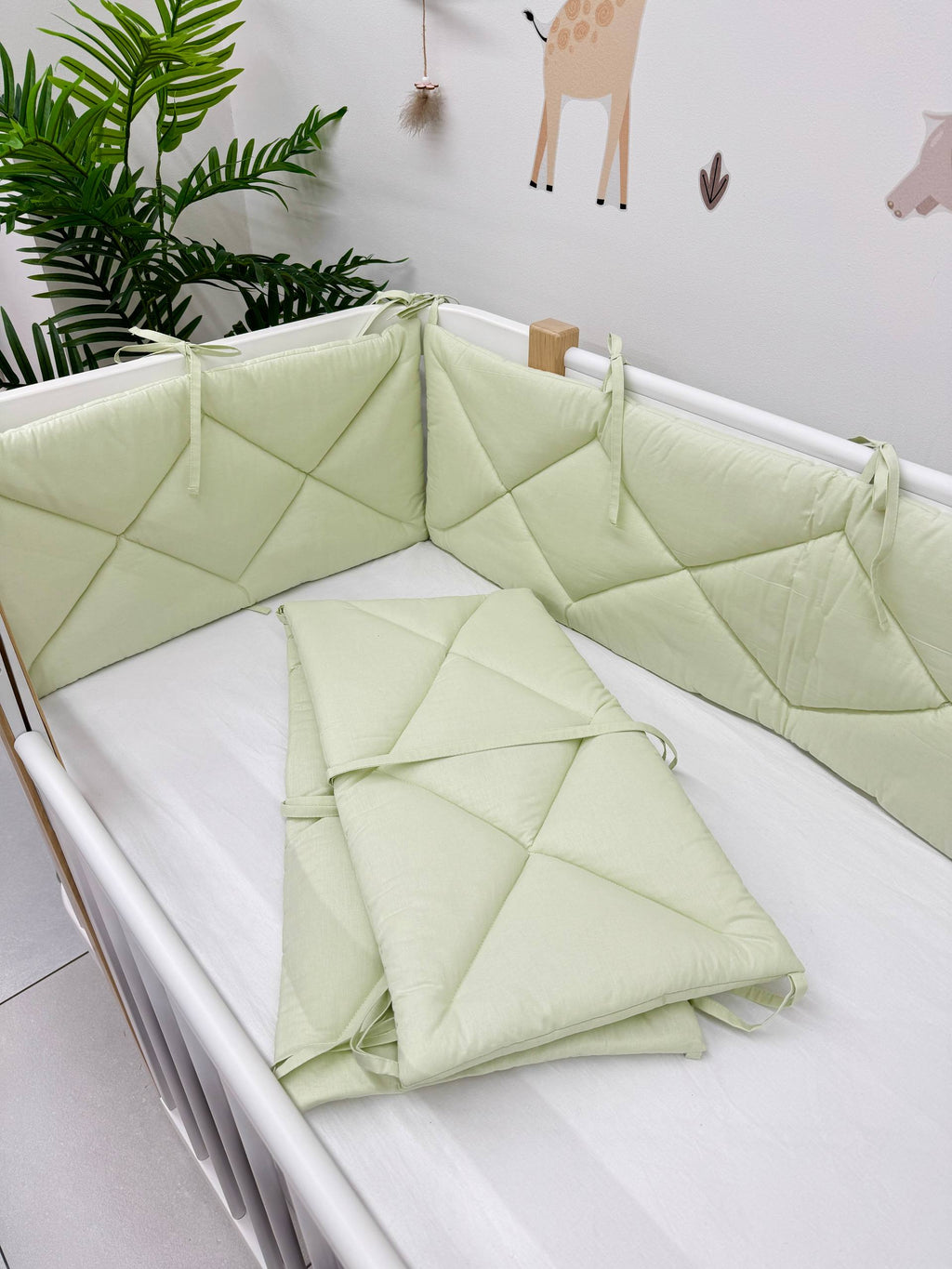 Apărătoare adorabile culoarea fistic 120/60cm