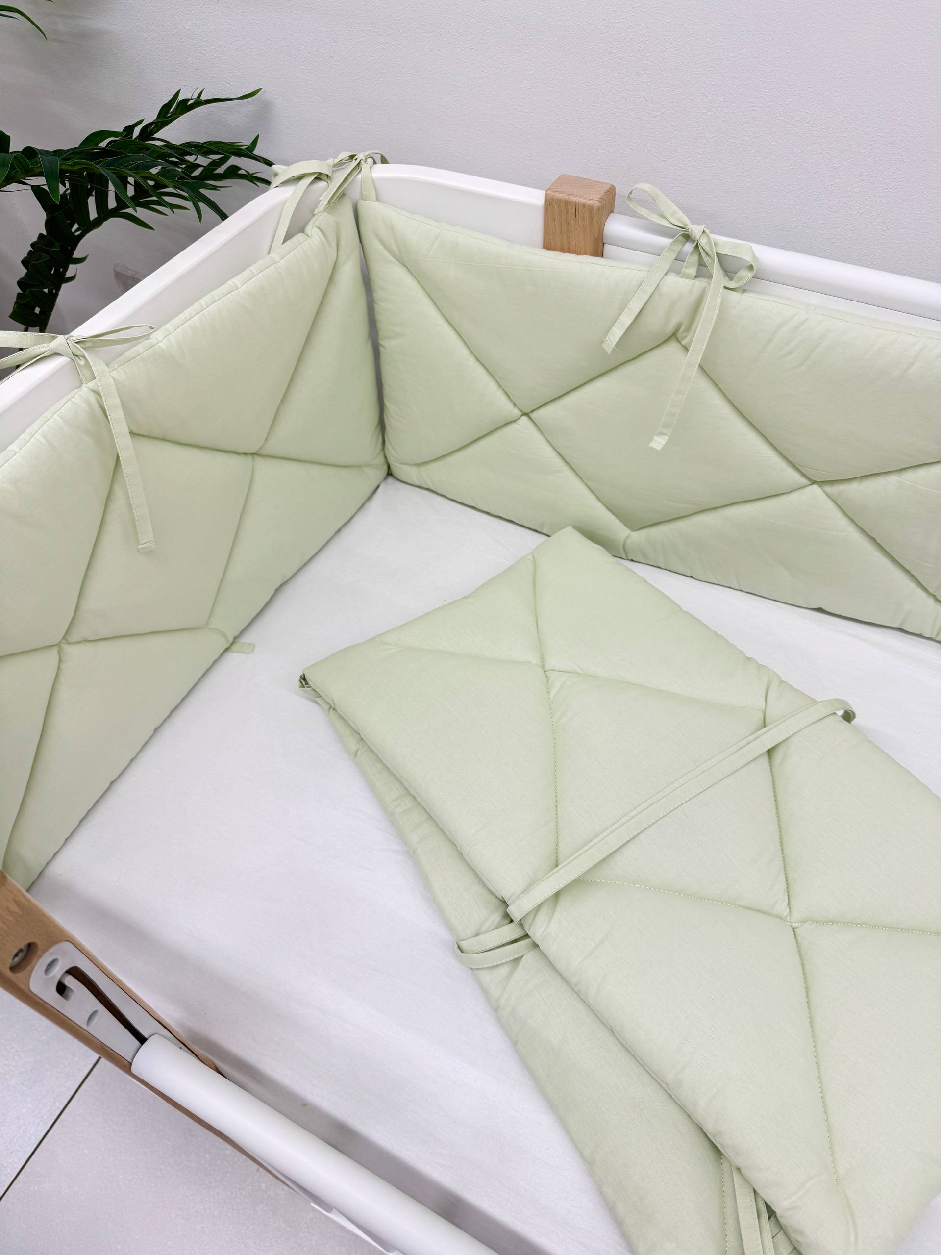 Apărătoare adorabile culoarea fistic 120/60cm