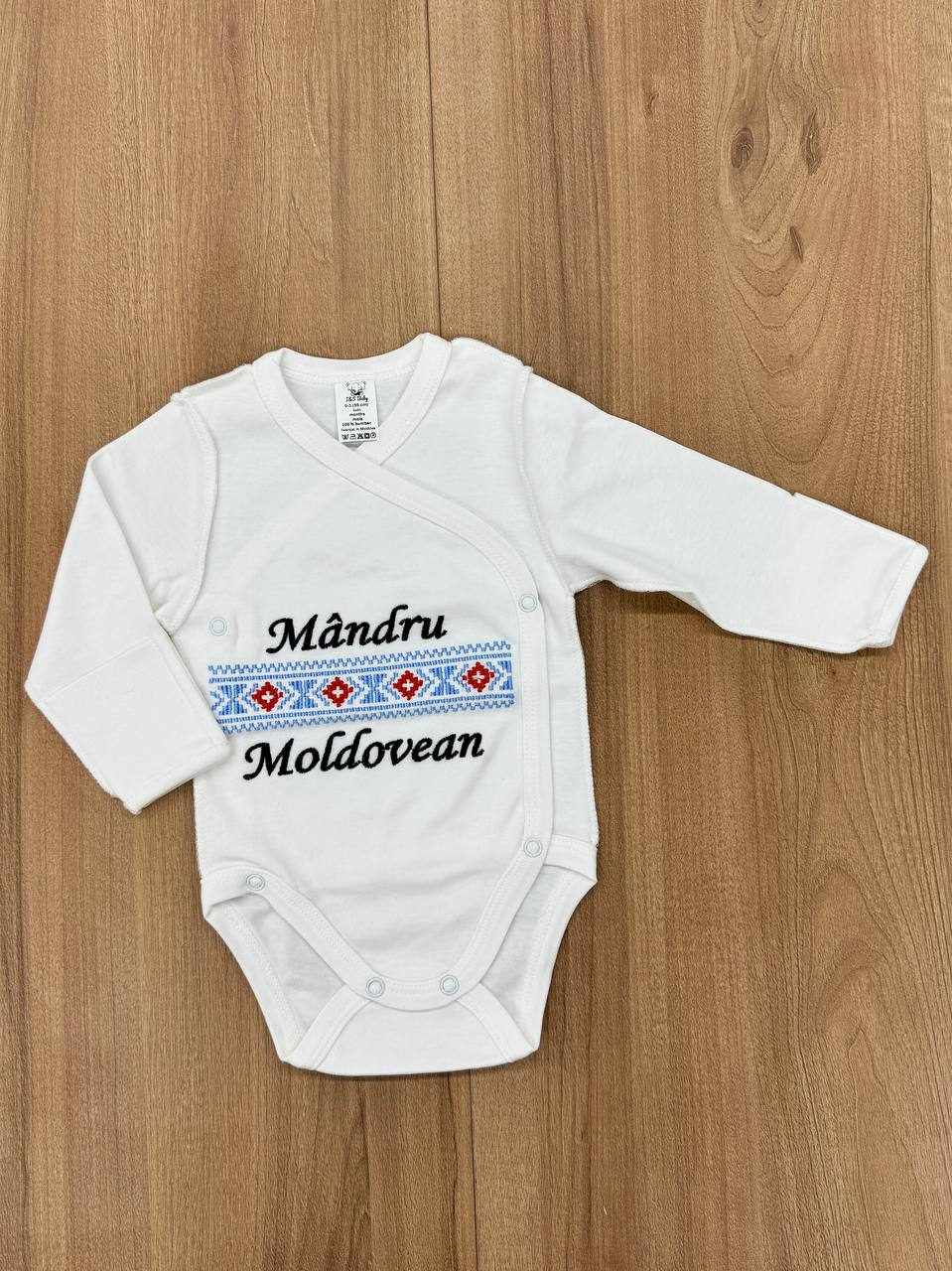 Body cu broderie naturală din stofă organică