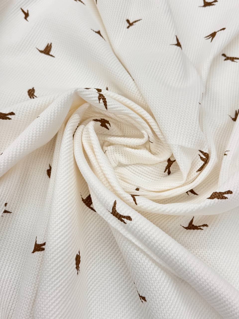 Pelincă Tricotată Bebe 100x90 cm – Moale, Călduroasă și Confortabilă